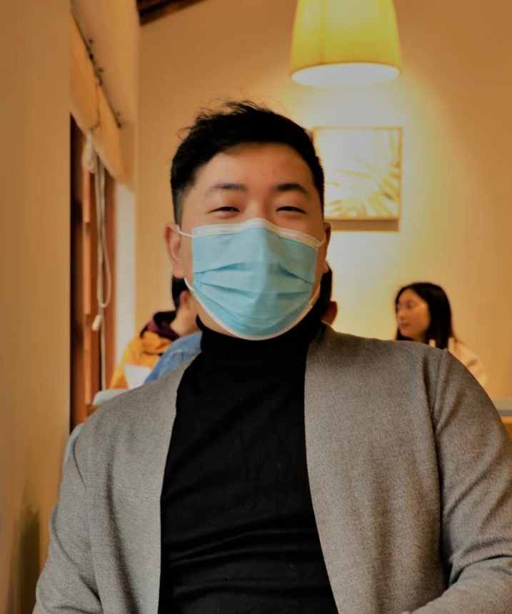 大默